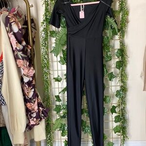 Chic Black Off-Shoulder Jumpsuit